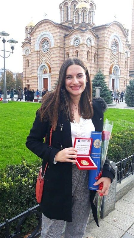 Srpčanka Nevena Koščica student generacije na stomatologiji u Banjaluci