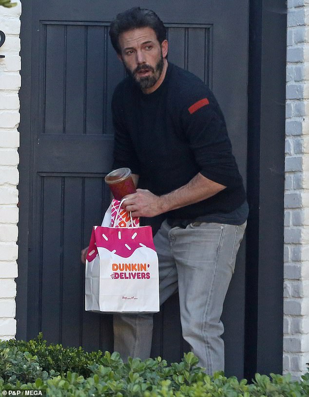 Ben Affleck treats himself to Dunkin' Donuts as he continues to cope with  Ana de Armas breakup - ReadSector