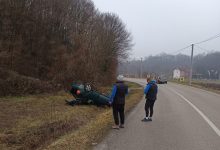 Automobil na krovu kod Banjaluke