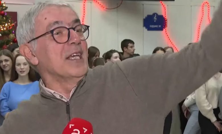 Učenici na nevjerovatan način ispratili profesora