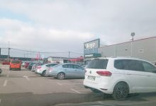 Zvornik vikendom preplavljen kupcima iz Srbije