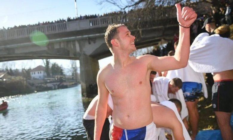 Stanivuković traži civilni rok: Da jedu pasulj i luk, peru WC i trče po Manjači