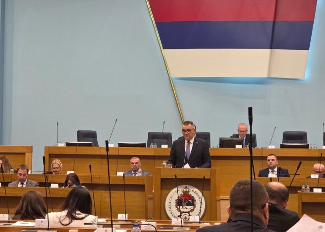 Minić otkrio kolika će biti minimalna plata naredne godine