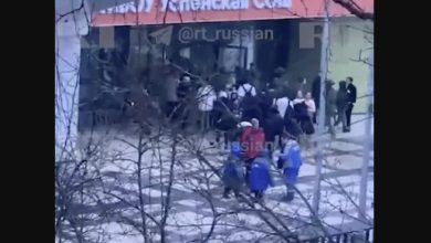 Maturant sa nožem i eksplozivom došao u školu i ubio dijete