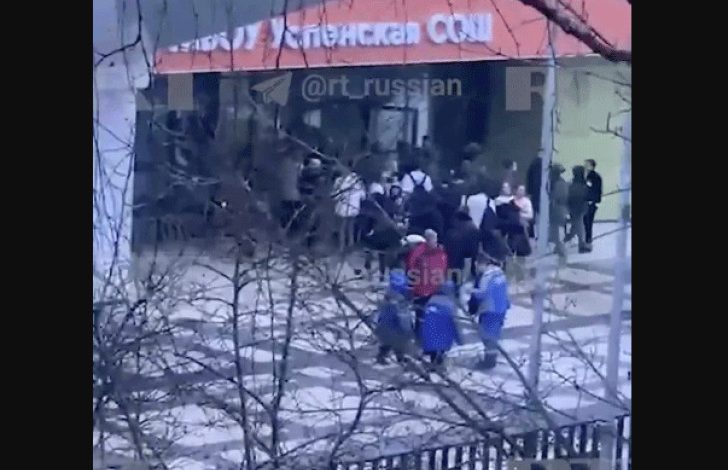 Maturant sa nožem i eksplozivom došao u školu i ubio dijete