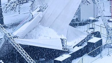 Srušila se pozornica postavljena za adventski program