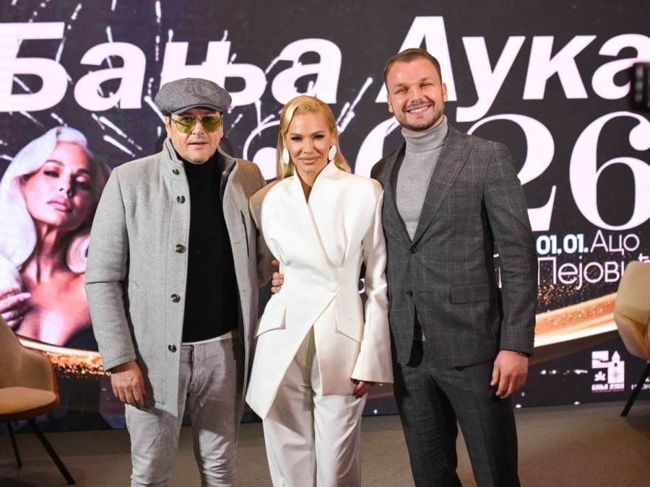 Nataša Bekvalac i Aco Pejović na dočeku