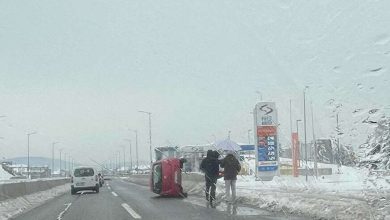 Nezgoda na brzoj cesti Banjaluka–Laktaši, automobil završio na boku