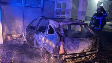 Gorio automobil, vozilo potpuno uništeno