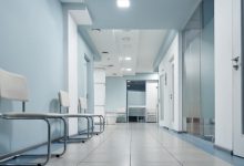 Preminulo dvogodišnje dijete pogođeno zalutalim metkom u Skoplju