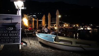 Ništa od spektakla u Budvi: Oko 600 dronova palo u more