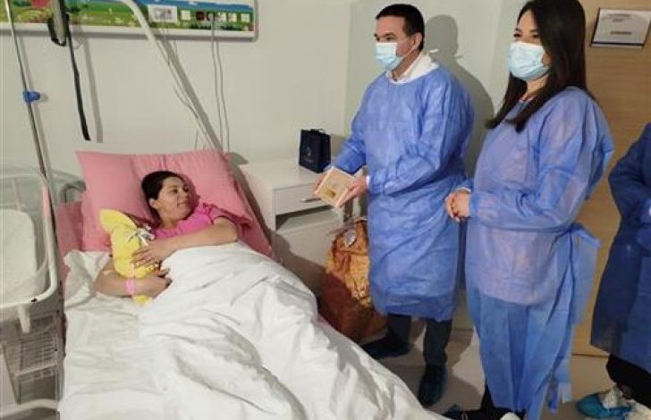 Darovana provorođena beba