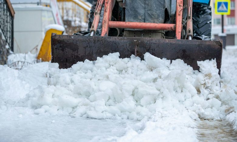 Obustavljen saobraćaj za teretna vozila preko planinskih prevoja