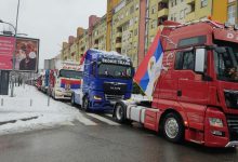 Defile kamiona kroz Banjaluku, paketićima obradovali najmlađe