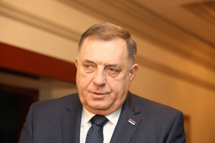 Dodik: Obilježavanjem 9. januara šaljemo poruku mira