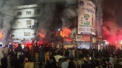 Tržni centar u Pakistanu pretvoren u pepeo, šest osoba poginulo