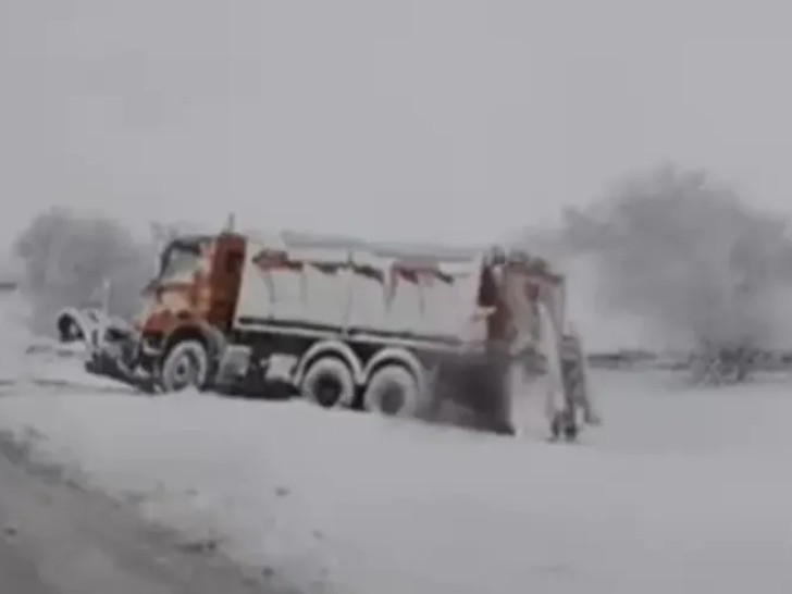 Kolaps u Srbiji: Snijeg napravio haos