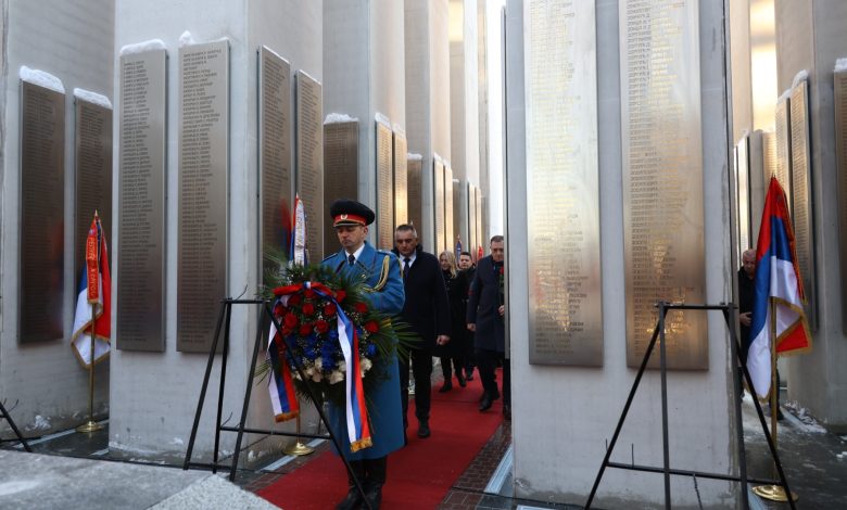 Otkriveno i osveštano Centralno spomen-obilježje