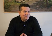 Stevandić unio badnjak u Narodnu skupštinu