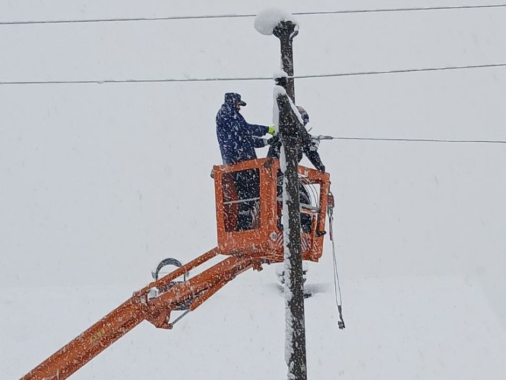 Desetak sela u okolini Gacka bez struje