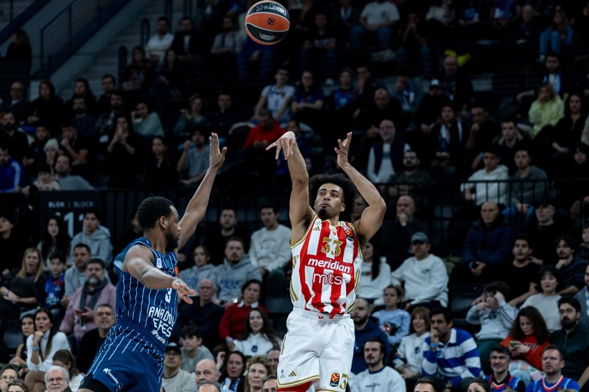 Zvezda deklasirala Efes 22 razlike