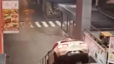 Uhapšen vozač koji je mercedesom sišao niz stepenice na "Tržnici" u Banjaluci