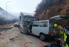Nesreća na putu Sarajevo – Pale: Žena poginula, osam osoba povrijeđeno