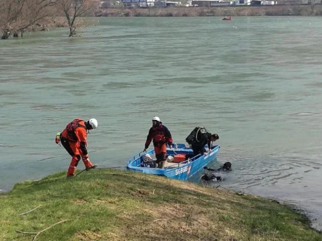 Prevrnuo se čamac na Uni, ima mrtvih