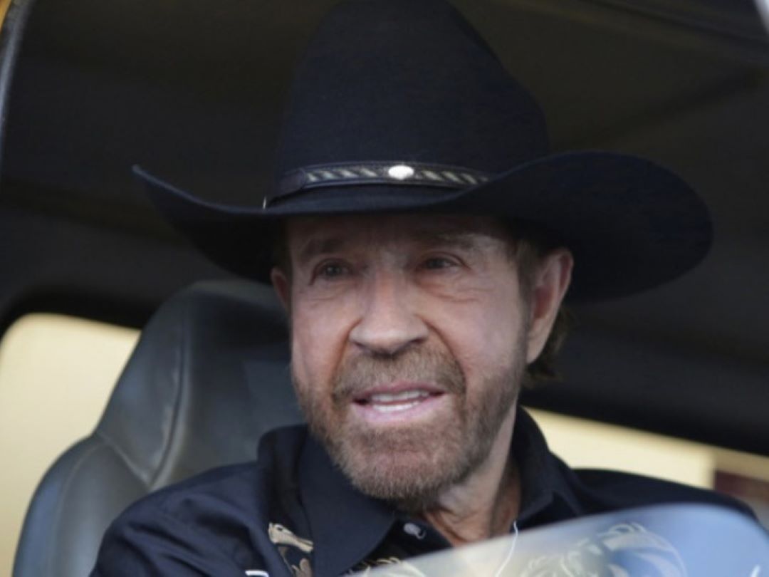 Odlazak legende akcionih filmova: Preminuo Čak Noris