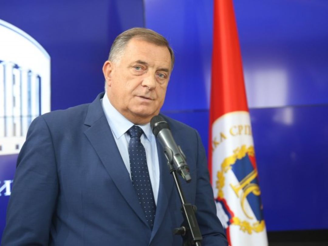 Dodik: Slijedi povećanje plate budžetskim korisnicima