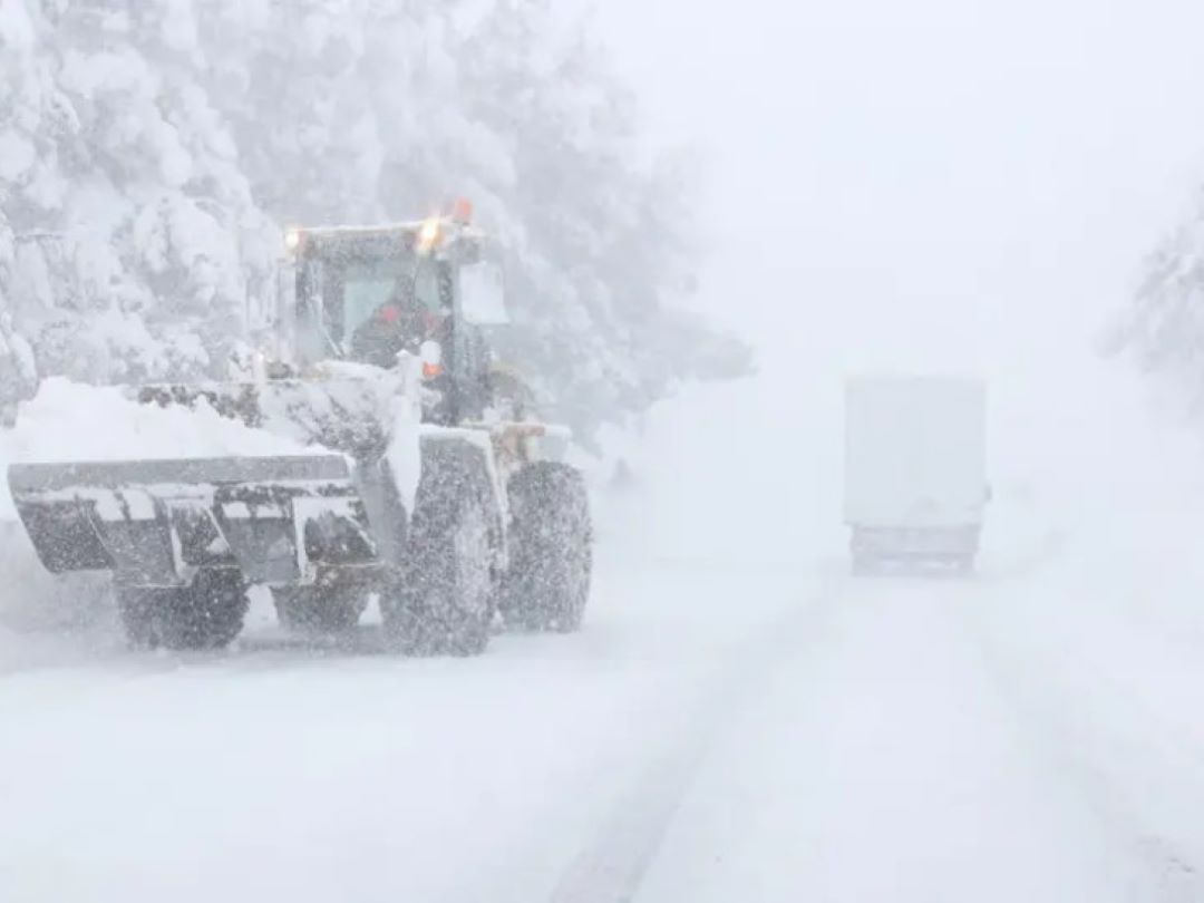 Snijeg napravio haos u Srpskoj: Evo gdje je stanje najkritičnije