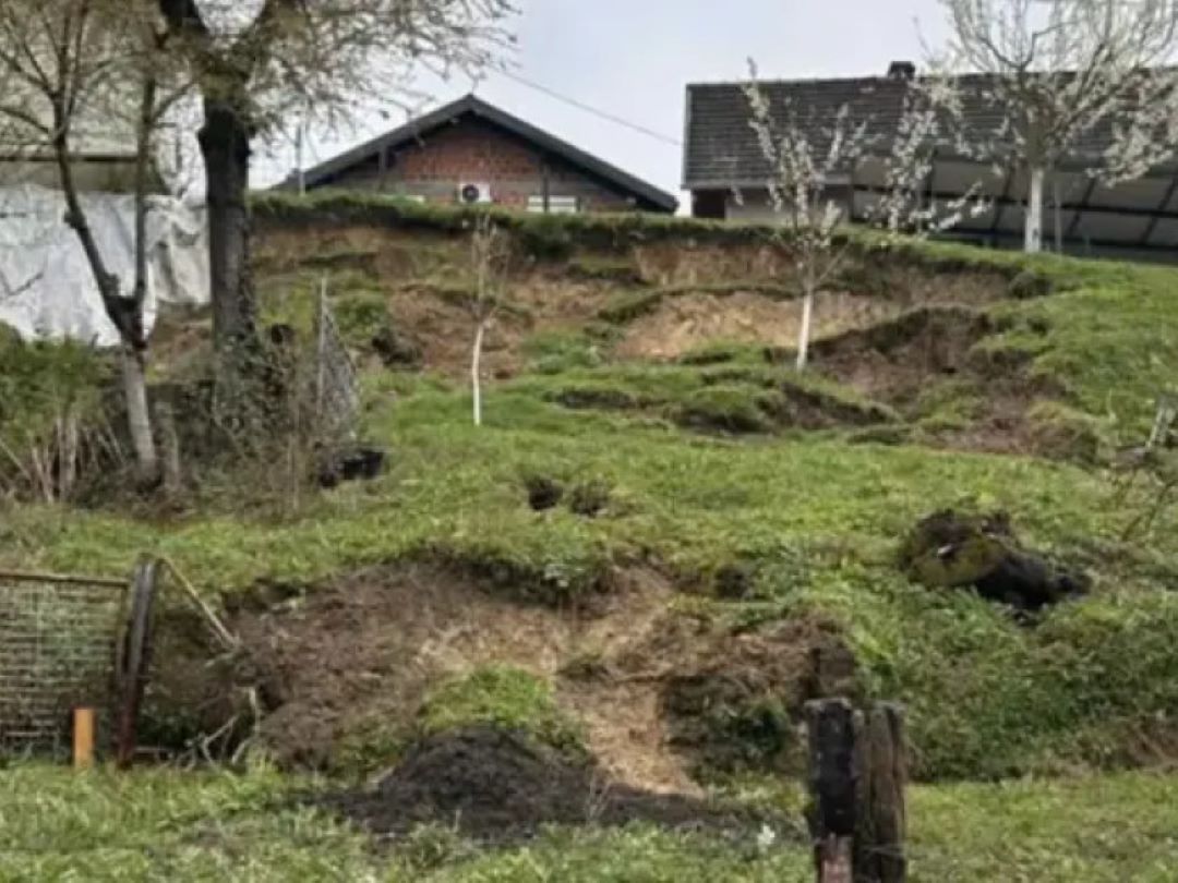 U banjalučkom naselju Starčevica klizište zaprijetilo domaćinstvima