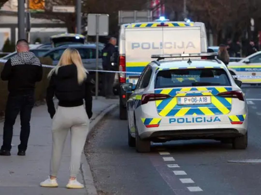 Strava u Ljubljani: Policajci ubili muškarca na trgu