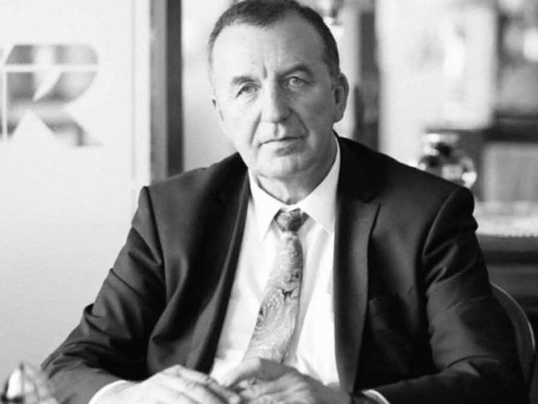 Preminuo Mićo Ćetković