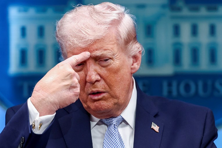 Tramp poslao zagonetnu poruku: "Najjači reset svijeta"