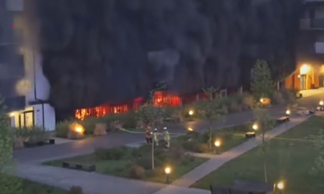 Veliki požar u Gracu: Plamen gutao stambenu zgradu, odjekivale detonacije