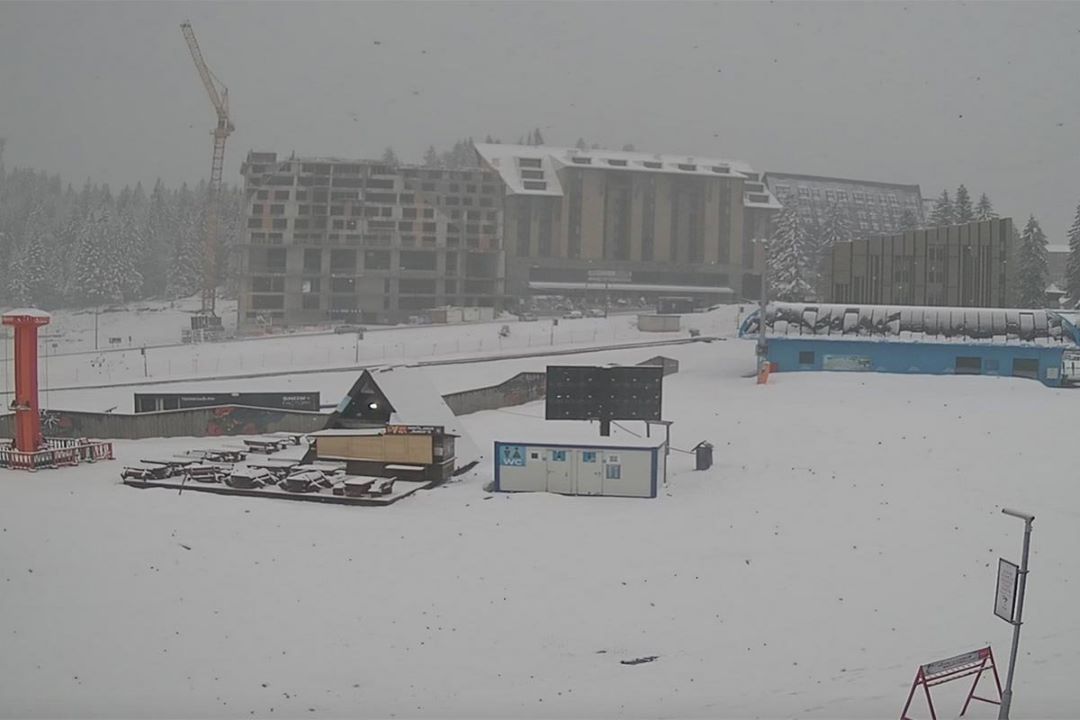Snijeg u aprilu izazvao kolaps: Gužve na putu Pale – Jahorina
