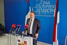 Ćosić se časti novom limuzinom od 107.725 KM