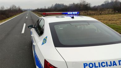 Djeca oštetila spomenik borcima Armije RBiH