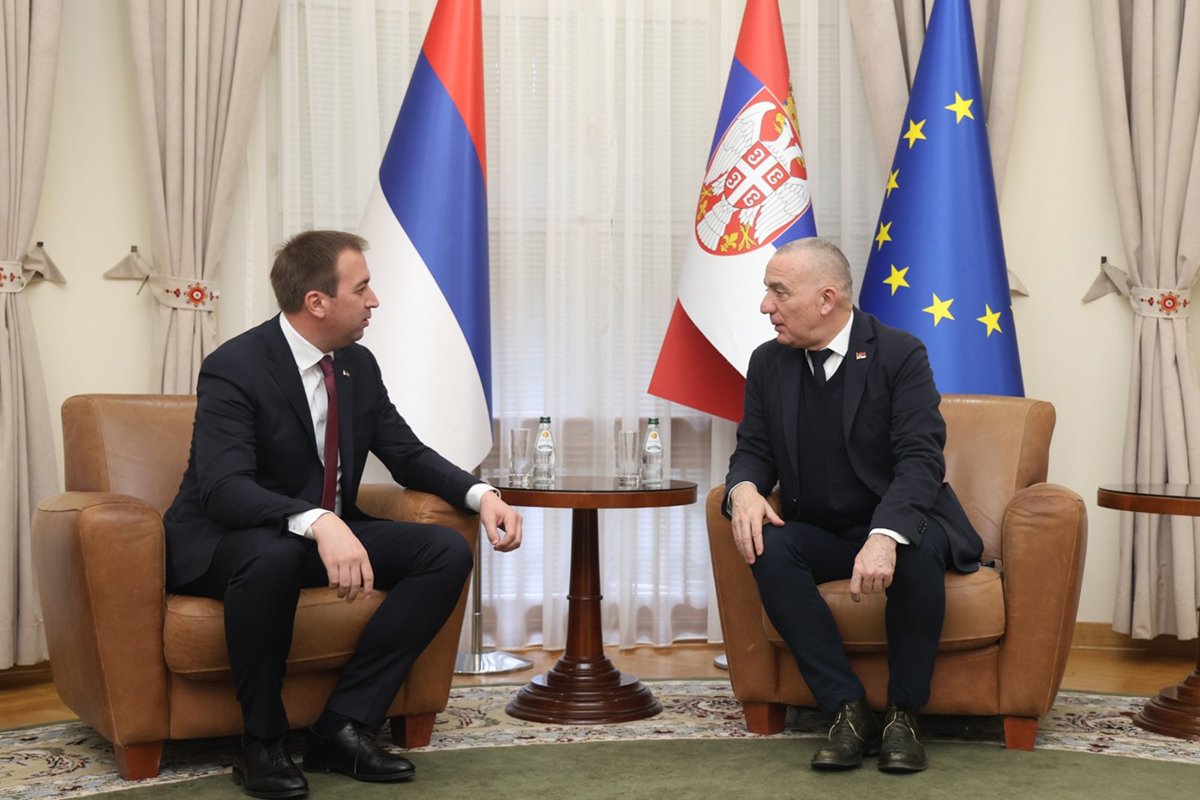 Ministar Vujić putuje u Hag zbog Mladića: Selak traži adekvatno liječenje