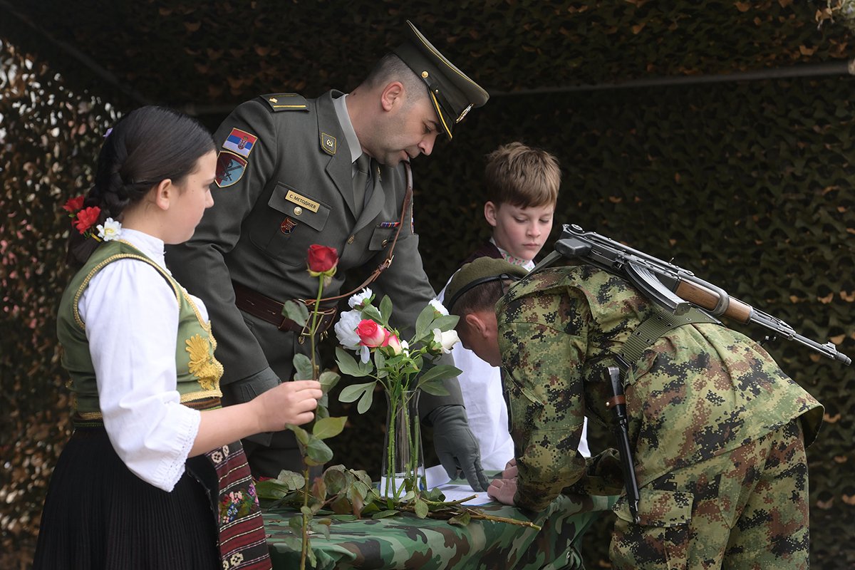 Kada kreće služenje vojnog roka u Srbiji: Mogu li brada, tetovaža i telefon
