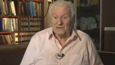 Preminuo Dragoljub Mićunović