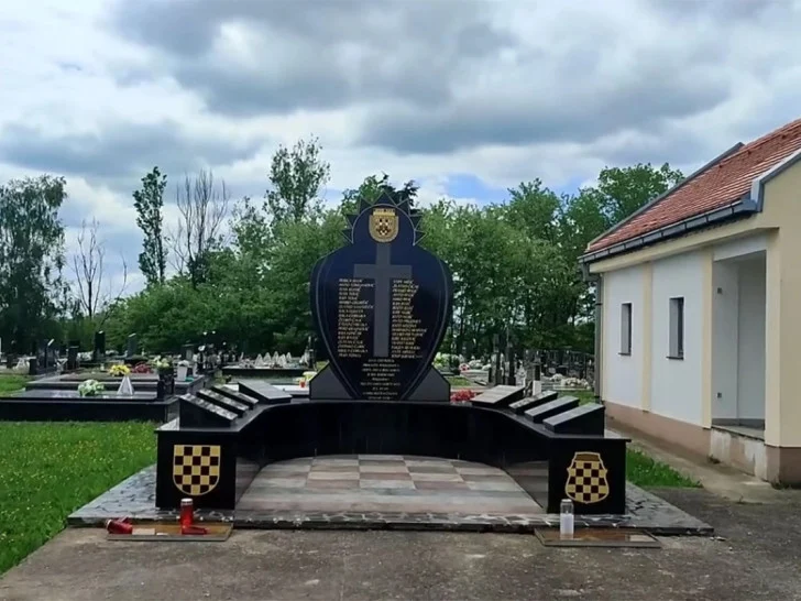 Evo kako izgleda preuređeni spomenik HVO kod Dervente