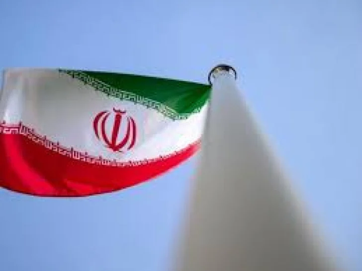 Teheran upozorava: Ne ulazite u Ormuz