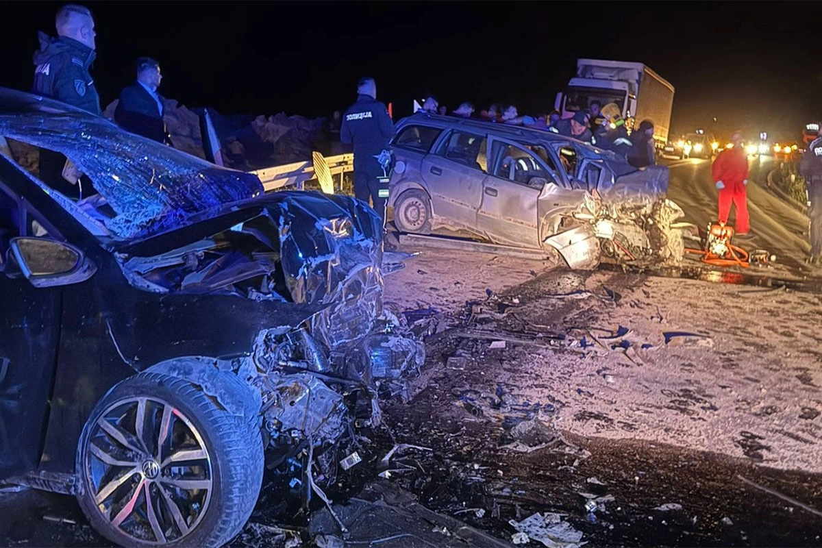 Užas u Srbiji: Četvoro mrtvih u stravičnom sudaru