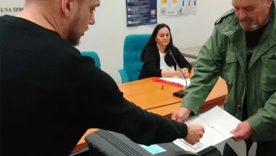 CIK ovjerio 29 koalicija, kaznio šest stranaka i Lučića