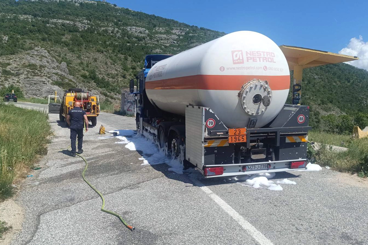 Kod Trebinja iscurio gas iz cisterne, intervenisali vatrogasci