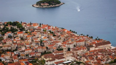 Torcidaši gliserima došli na Hvar i palicama planirali da pretuku sezonce iz Srbije