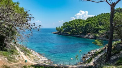 Drama na plaži u Hrvatskoj: Žena prestala da diše, spasili je policajci