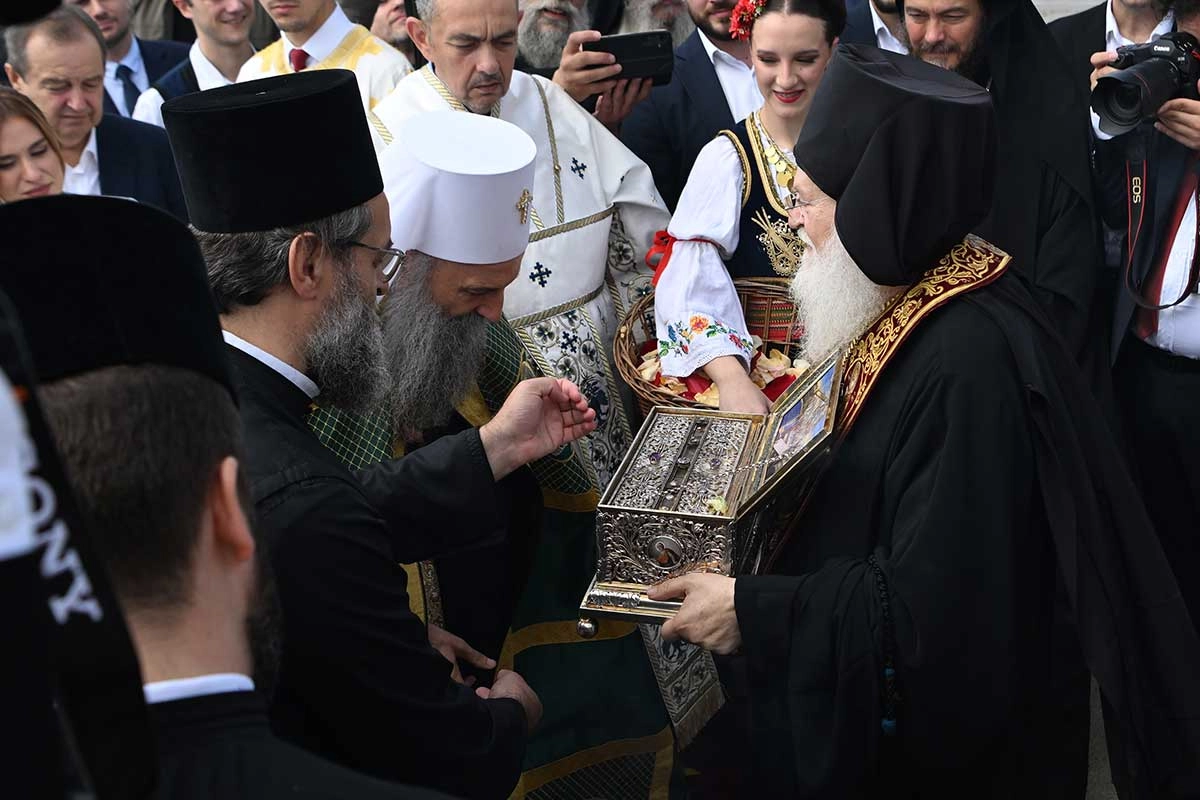 SPC otkrila koliko se vjernika poklonilo časnom pojasu, ovo Srbija nije vidjela
